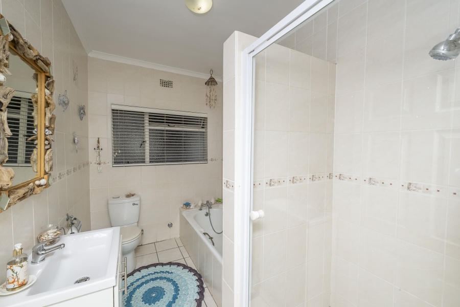 3 Bedroom Property for Sale in Ferndale Western Cape